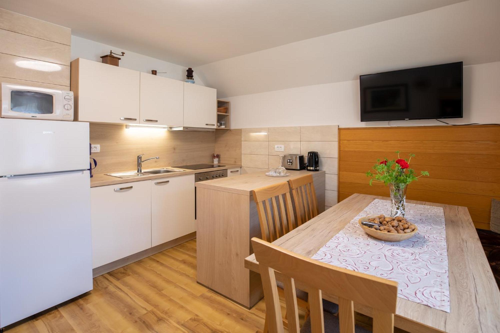 Apartmaji Prezelj Bohinj Eksteriør billede